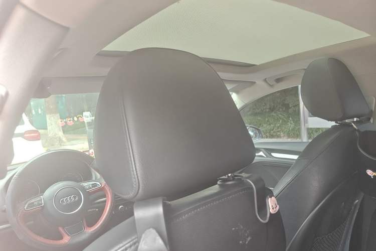 Used Audi A3 2015 Limousine 35 TFSI Millionth Anniversary Comfort Model Headliner