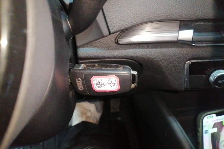 Used Audi A3 2015 Limousine 40 TFSI Automatic Comfort Model Interior 1