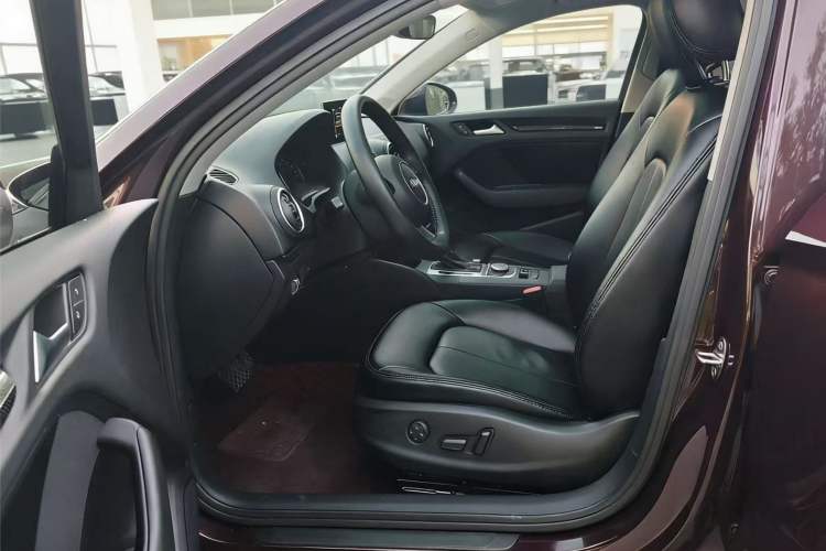 Used Audi A3 2015 Limousine 35 TFSI Millionth Anniversary Intelligent Leading Model Interior 1