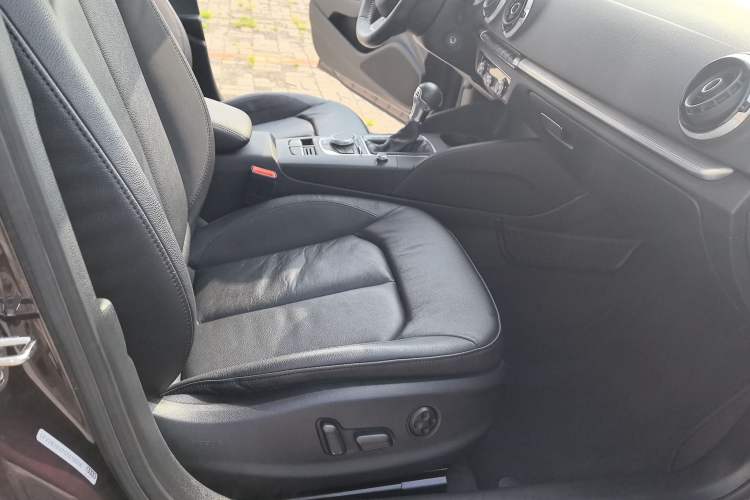 Used Audi A3 2015 Sportback 35 TFSI Millionth Anniversary Comfort Model Interior 2