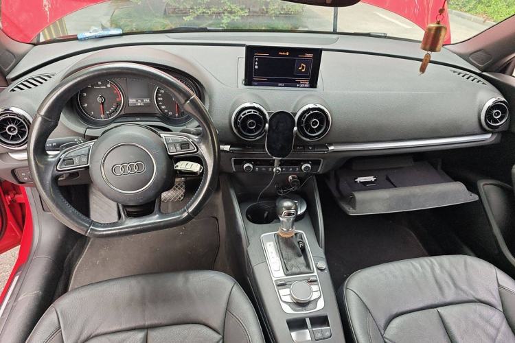Used Audi A3 2015 Cabriolet 40 TFSI Interior 2