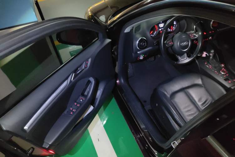 Used Audi A3 2015 Sportback 35 TFSI Millionth Anniversary Comfort Model Interior 3