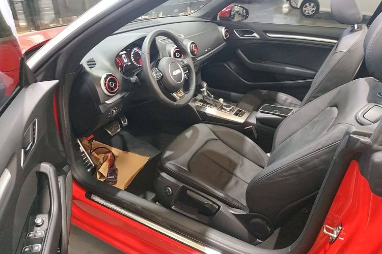 Used Audi A3 2015 Cabriolet 40 TFSI Interior 3