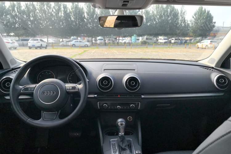 Used Audi A3 2015 Sportback 35 TFSI Millionth Anniversary Comfort Model Interior 4