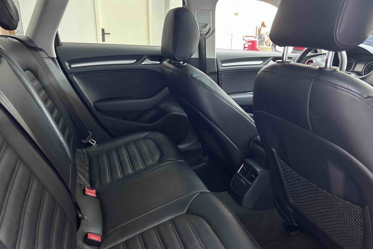 Used Audi A3 2015 Sportback 35 TFSI Millionth Anniversary Enjoyment Model Interior 4