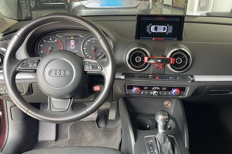 Used Audi A3 2015 Limousine 45 TFSI S line Luxury Model Interior 5