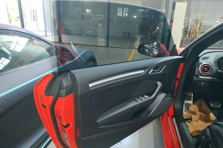 Used Audi A3 2015 Cabriolet 40 TFSI Interior 7