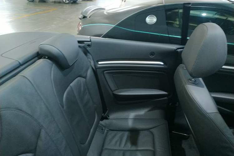 Used Audi A3 2015 Cabriolet 40 TFSI Interior 8