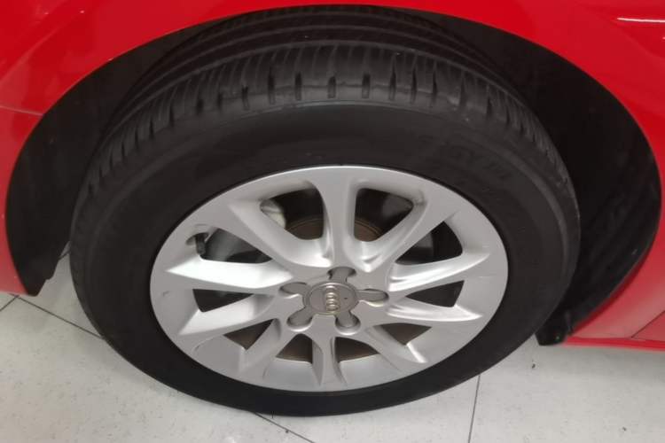 Used Audi A3 2015 Sportback 35 TFSI Millionth Anniversary Intelligent Leading Model Left Front Wheel Hub
