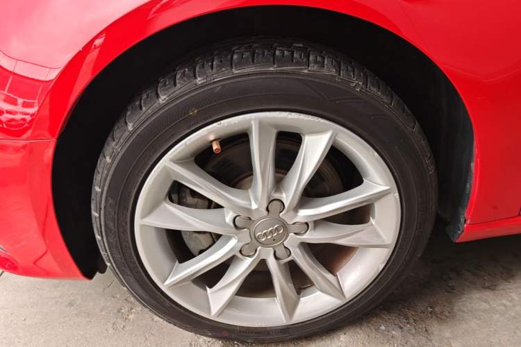 Used Audi A3 2015 Sportback 40 TFSI Automatic Comfort Model Left Front Wheel Hub