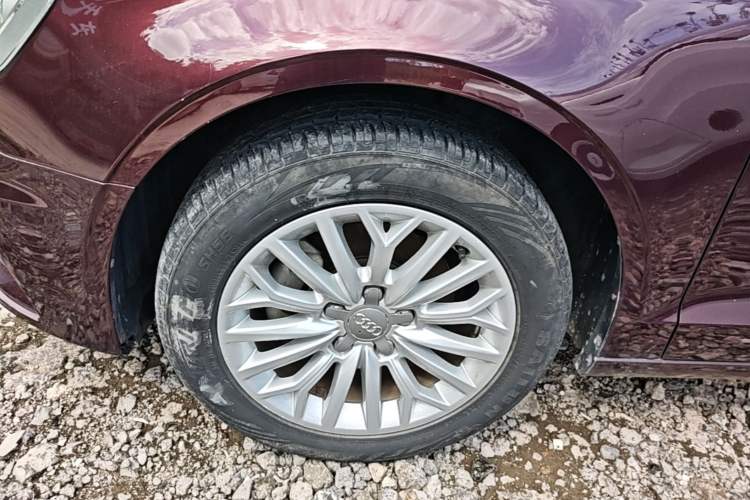 Used Audi A3 2015 Limousine 35 TFSI Millionth Anniversary Intelligent Leading Model Left Front Wheel Hub