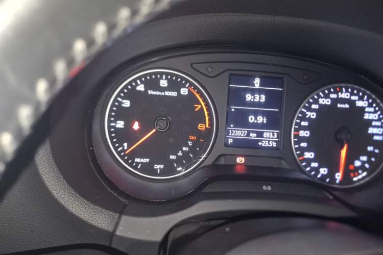 Used Audi A3 2015 Sportback 35 TFSI Millionth Anniversary Comfort Model Odometer Close Up