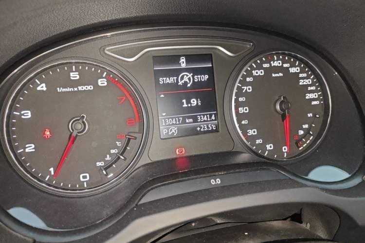 Used Audi A3 2015 Limousine 40 TFSI Automatic Comfort Model Odometer Close Up