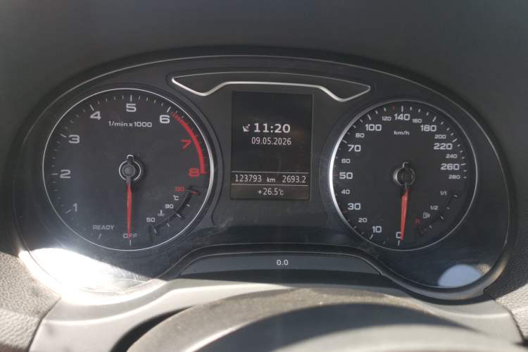 Used Audi A3 2015 Limousine 40 TFSI Automatic Comfort Model Odometer Close Up
