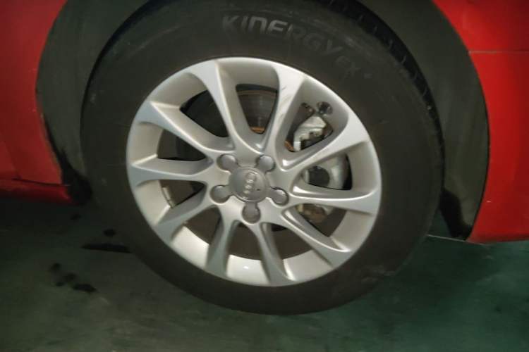 Used Audi A3 2015 Sportback 35 TFSI Millionth Anniversary Intelligent Leading Model Right Front Wheel Hub