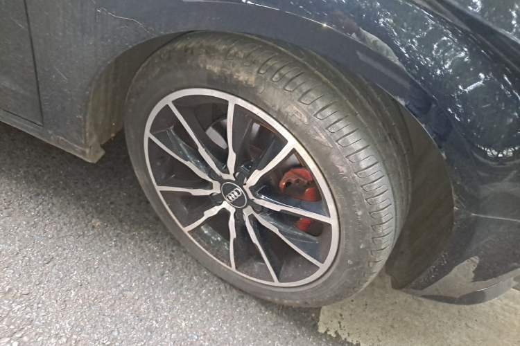 Used Audi A3 2015 Sportback 35 TFSI Millionth Anniversary Comfort Model Right Front Wheel Hub