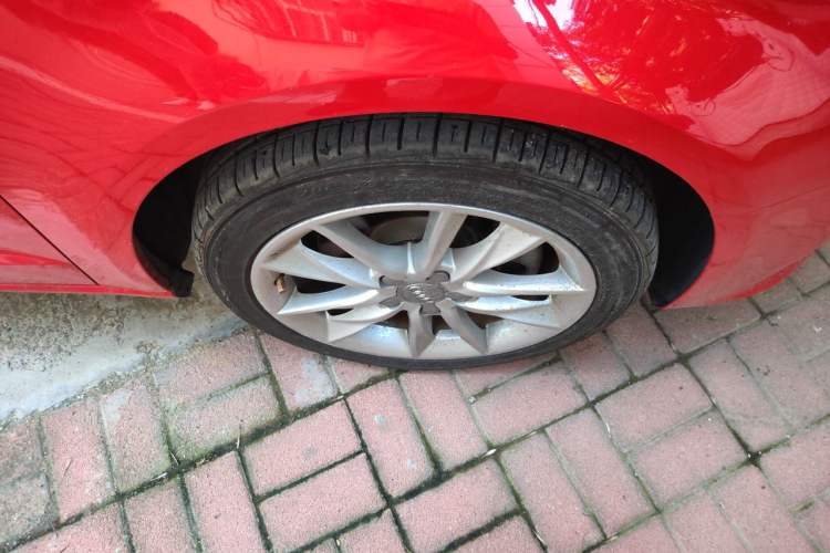 Used Audi A3 2015 Sportback 40 TFSI Automatic Comfort Model Right Front Wheel Hub