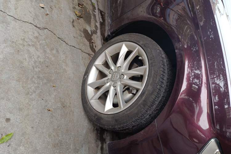 Used Audi A3 2015 Sportback 35 TFSI Millionth Anniversary Comfort Model Right Front Wheel Hub