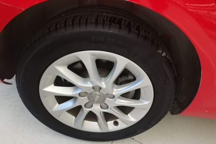 Used Audi A3 2015 Sportback 35 TFSI Millionth Anniversary Intelligent Leading Model Right Rear Wheel Hub