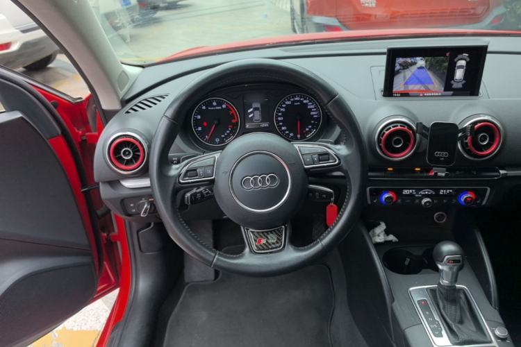 Used Audi A3 2015 Sportback 35 TFSI Millionth Anniversary Enjoyment Model Steering Wheel