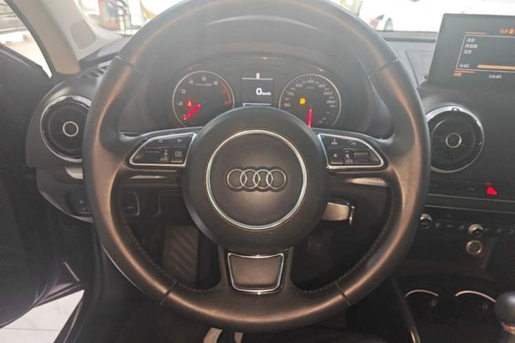 Used Audi A3 2015 Limousine 35 TFSI Millionth Anniversary Comfort Model Steering Wheel
