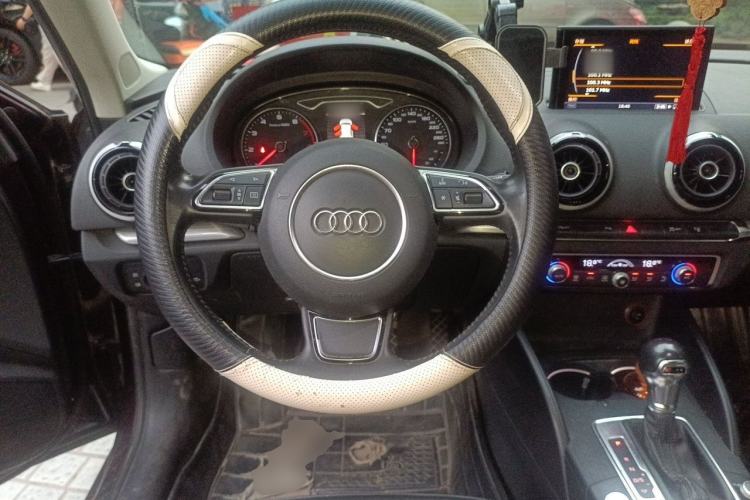 Used Audi A3 2015 Sportback 40 TFSI Automatic Comfort Model Steering Wheel