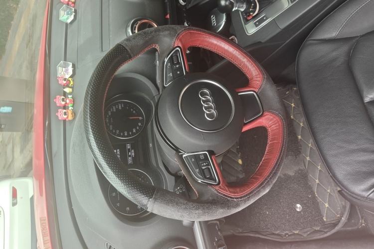 Used Audi A3 2015 Limousine 35 TFSI Millionth Anniversary Comfort Model Steering Wheel