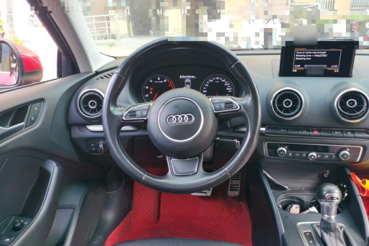Used Audi A3 2015 Limousine 35 TFSI Millionth Anniversary Comfort Model Steering Wheel