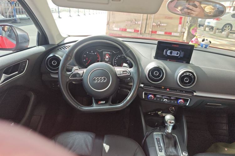 Used Audi A3 2015 Limousine 45 TFSI S line Luxury Model Steering Wheel