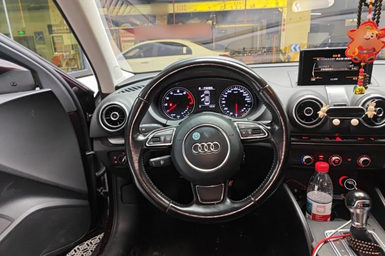 Used Audi A3 2015 Limousine 35 TFSI Millionth Anniversary Intelligent Leading Model Steering Wheel