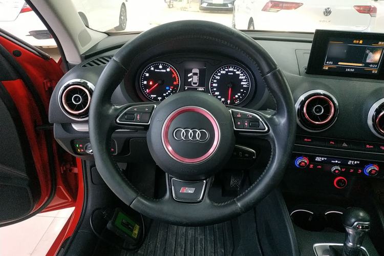 Used Audi A3 2015 Limousine 35 TFSI Millionth Anniversary Comfort Model Steering Wheel
