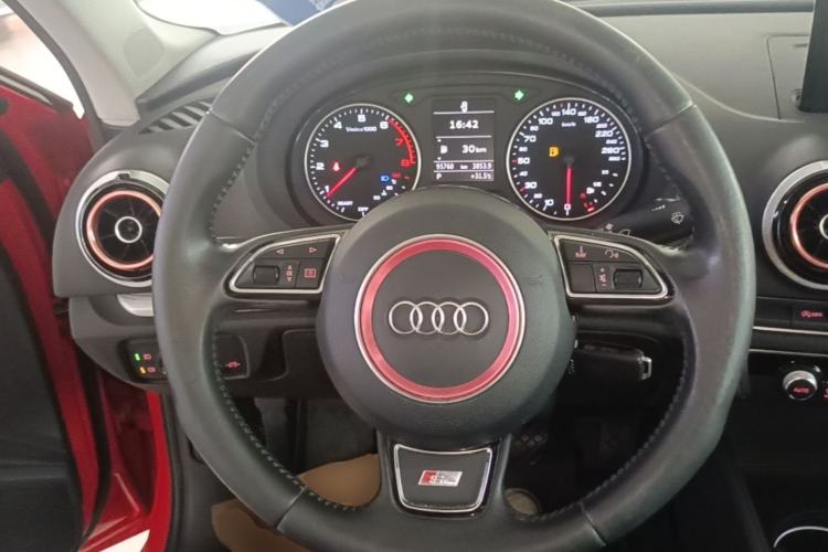 Used Audi A3 2015 Limousine 35 TFSI Millionth Anniversary Comfort Model Steering Wheel