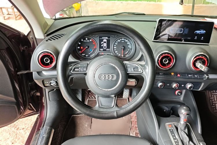 Used Audi A3 2015 Limousine 35 TFSI Millionth Anniversary Intelligent Leading Model Steering Wheel