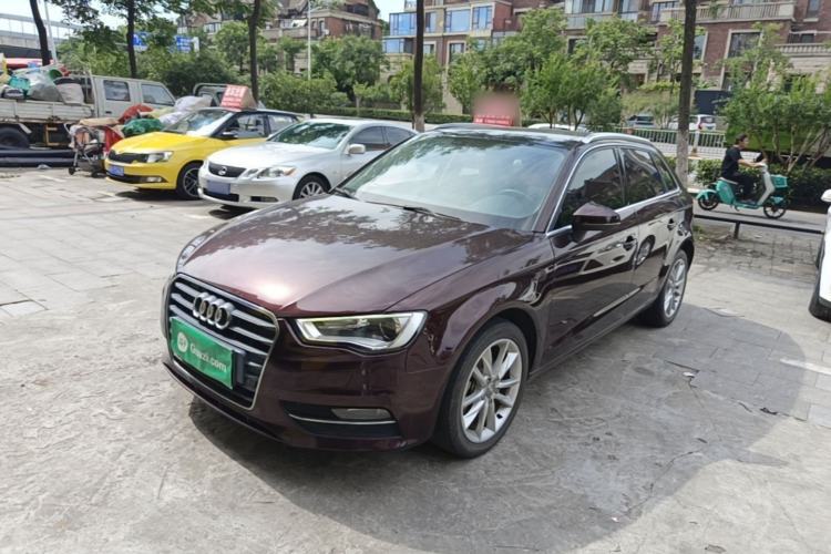 Used Audi A3 2015 Sportback 35 TFSI Millionth Anniversary Comfort Model Guazi used car, China used car export, Used car for sale, Used cars, Cheapest cars for sale