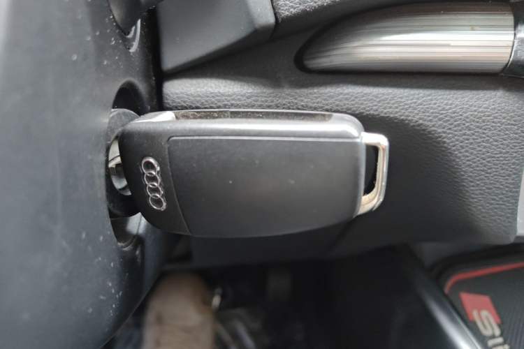 Used Audi A3 2015 Limousine 35 TFSI Millionth Anniversary Comfort Model Vehicle Key