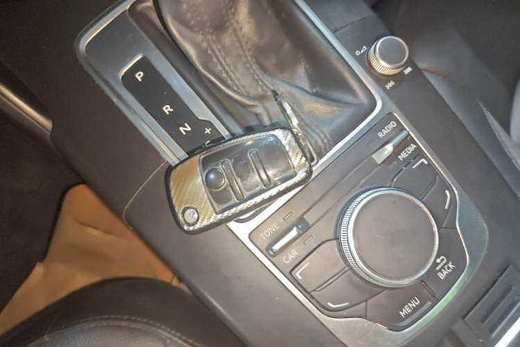 Used Audi A3 2015 Limousine 35 TFSI Millionth Anniversary Comfort Model Vehicle Key
