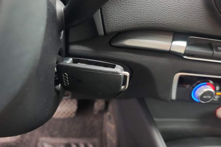 Used Audi A3 2015 Sportback 35 TFSI Millionth Anniversary Comfort Model Vehicle Key