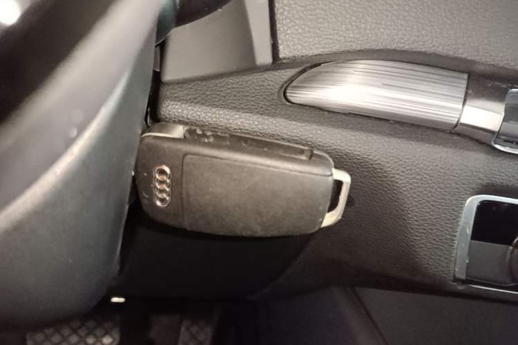 Used Audi A3 2015 Limousine 35 TFSI Millionth Anniversary Comfort Model Vehicle Key