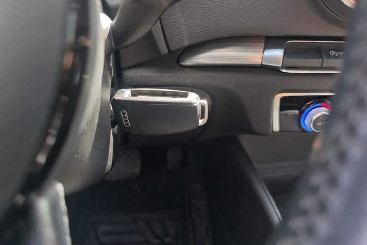 Used Audi A3 2015 Sportback 35 TFSI Millionth Anniversary Comfort Model Vehicle Key