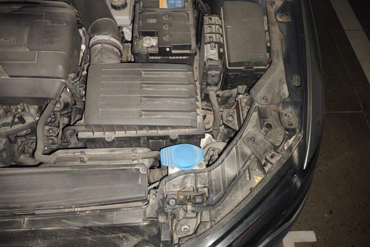 Used Audi A3 2015 Sportback 45 TFSI S line sports model Engine Bay Left