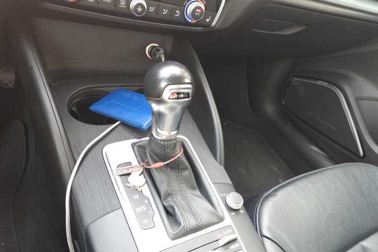 Used Audi A3 2015 Sportback 40 TFSI Automatic Luxury Model Gear Lever