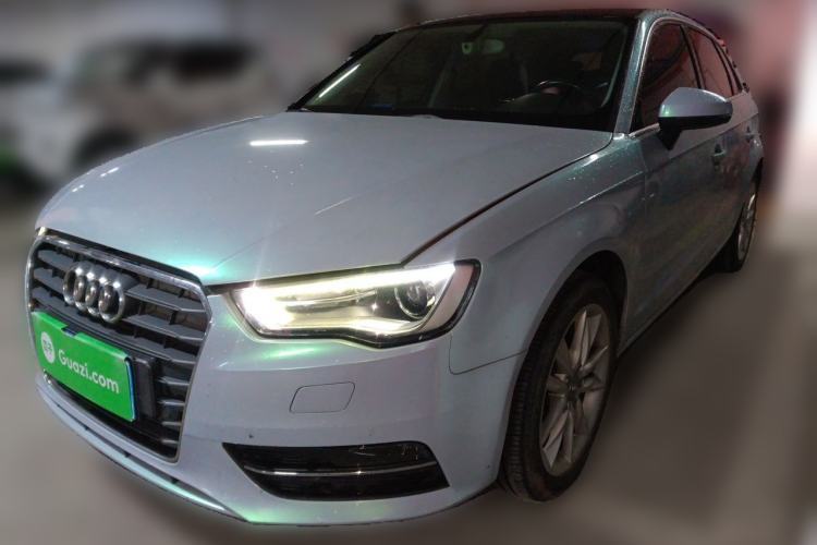 Used Audi A3 2015 Sportback 40 TFSI Automatic Comfort Model Guazi used car, China used car export, Used car for sale, Used cars, Cheapest cars for sale