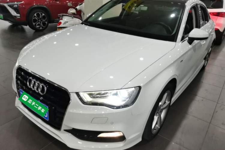 Audi A3 2015 Limousine 45 TFSI S line Luxury Model usata Guazi used car, China used car export, Used car for sale, Used cars, Cheapest cars for sale