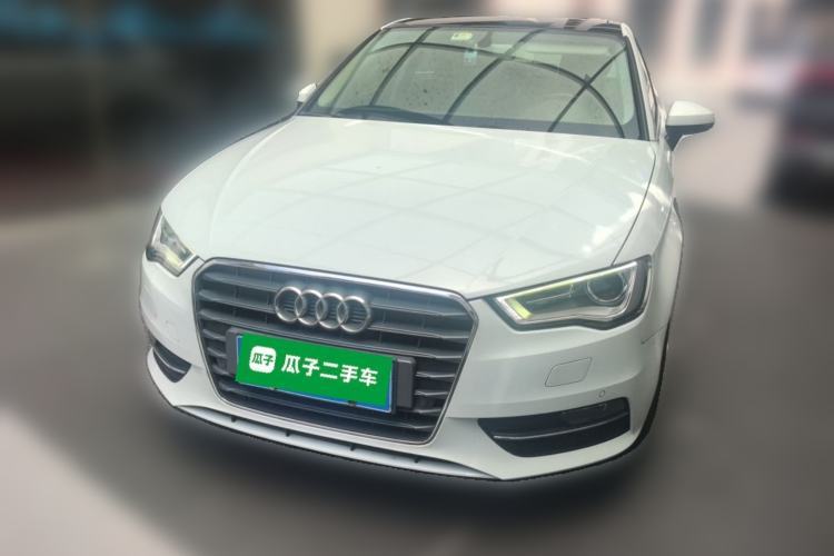 Used Audi A3 2015 Sportback 35 TFSI Millionth Anniversary Comfort Model Guazi used car, China used car export, Used car for sale, Used cars, Cheapest cars for sale
