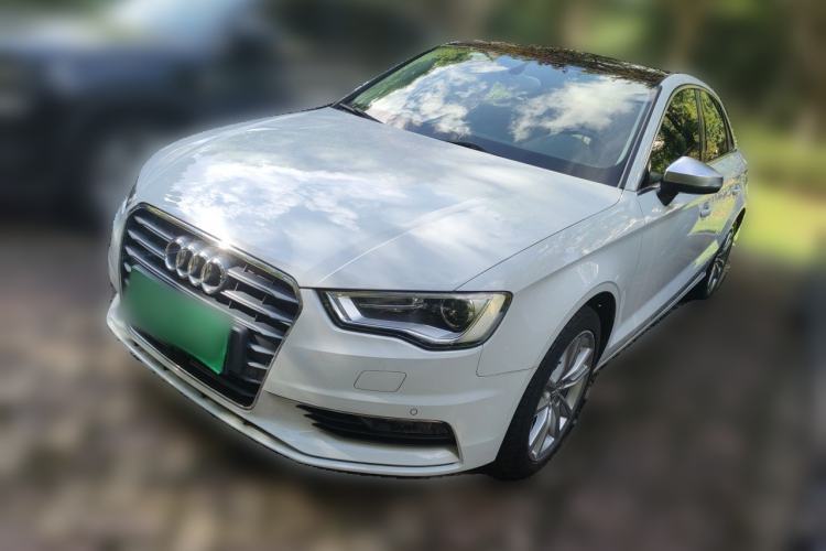 Used Audi A3 2015 Limousine 40 TFSI Automatic Comfort Model Guazi used car, China used car export, Used car for sale, Used cars, Cheapest cars for sale
