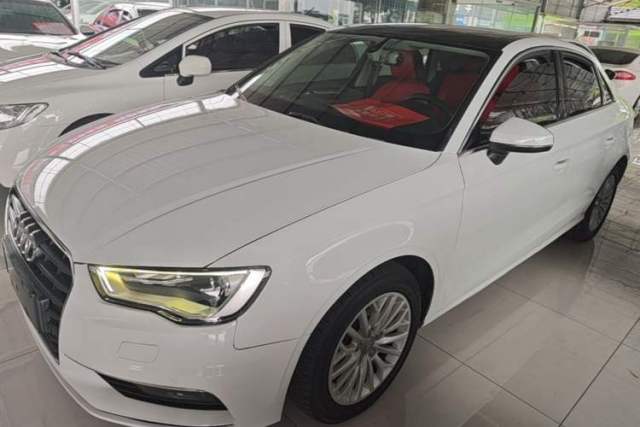 Ojetý Audi A3 2015 Limousine 35 TFSI Millionth Anniversary Intelligent Leading Model