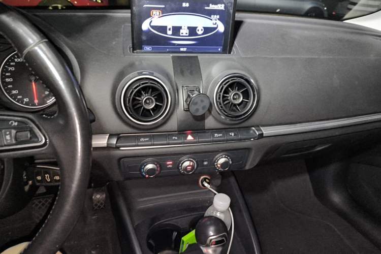 Used Audi A3 2015 Sportback 35 TFSI Millionth Anniversary Intelligent Leading Model Audio And AC Panel