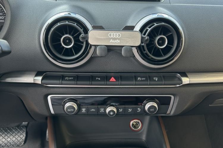 Used Audi A3 2015 Limousine 35 TFSI Millionth Anniversary Comfort Model Audio And AC Panel