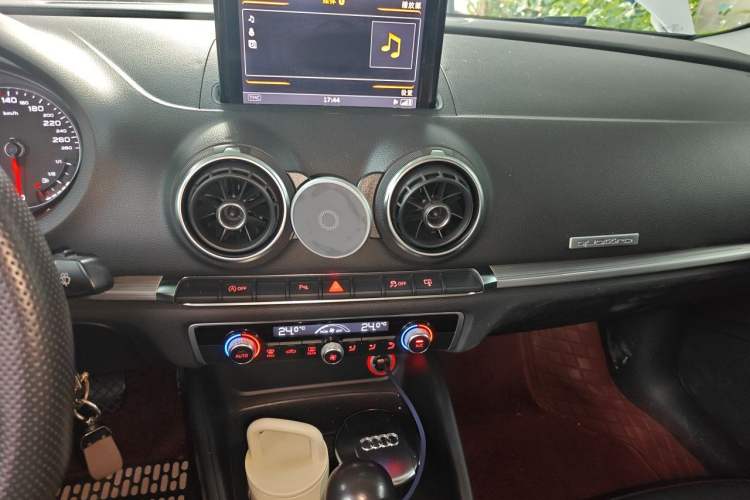 Used Audi A3 2015 Limousine 40 TFSI Automatic Comfort Model Audio And AC Panel