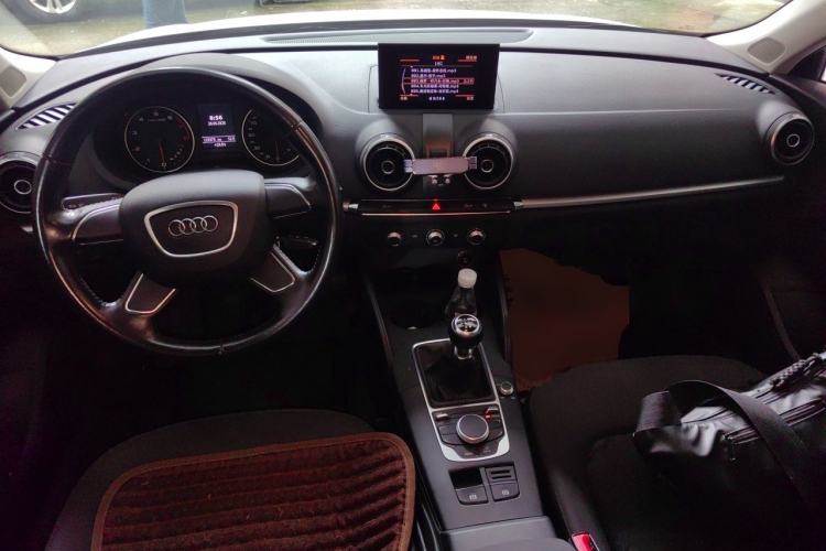 Used Audi A3 2015 Sportback 35 TFSI Manual Ambition Edition Center Console